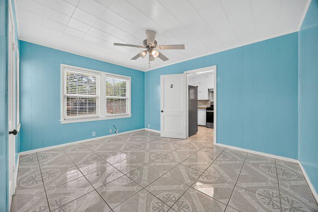 907 Buckalew Street, Dallas, TX 75208