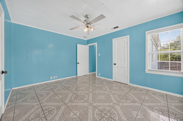 907 Buckalew Street, Dallas, TX 75208