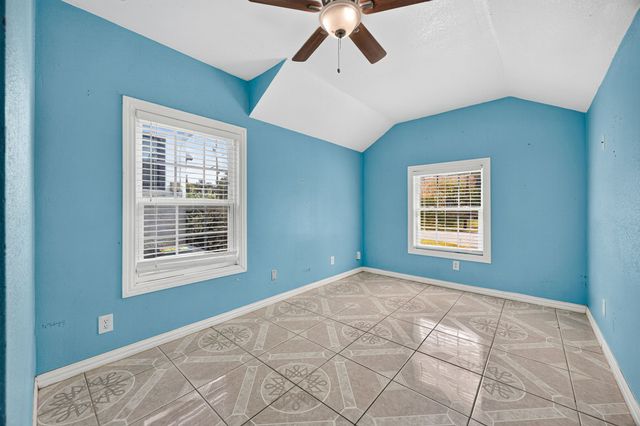 907 Buckalew Street, Dallas, TX 75208