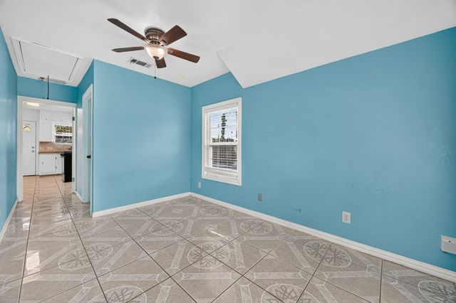 907 Buckalew Street, Dallas, TX 75208