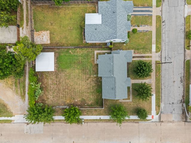 907 Buckalew Street, Dallas, TX 75208