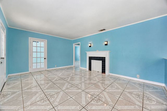 907 Buckalew Street, Dallas, TX 75208