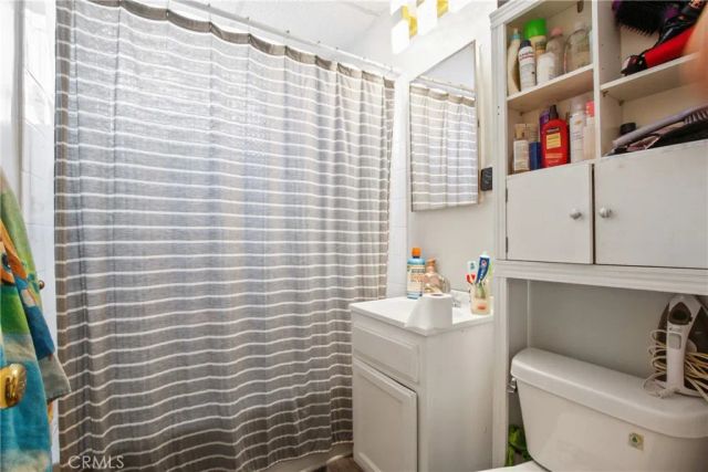 8711 Avalon, Los Angeles, CA 90003