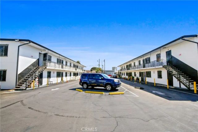 8711 Avalon, Los Angeles, CA 90003