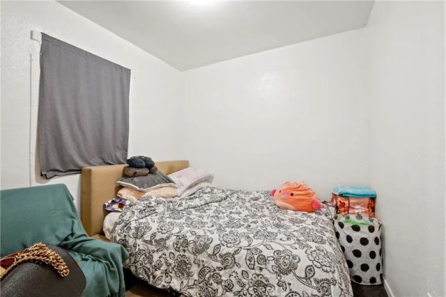 8711 Avalon, Los Angeles, CA 90003