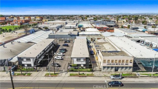 8711 Avalon, Los Angeles, CA 90003