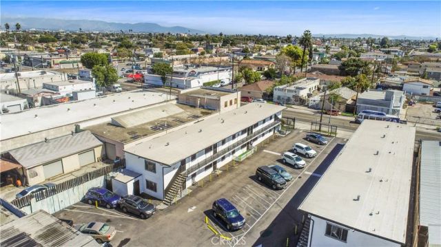 8711 Avalon, Los Angeles, CA 90003