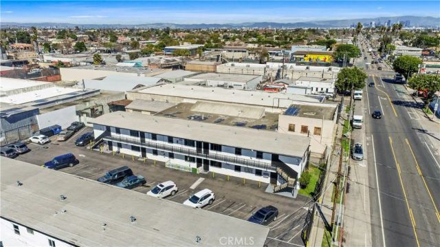 8711 Avalon, Los Angeles, CA 90003