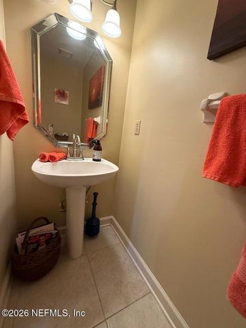 3666 CLUBHOUSE Drive B, Green Cove Springs, FL 32043