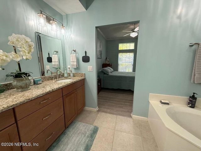 3666 CLUBHOUSE Drive B, Green Cove Springs, FL 32043
