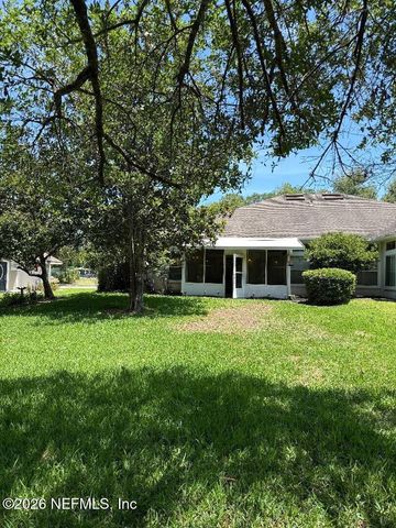 3666 CLUBHOUSE Drive B, Green Cove Springs, FL 32043