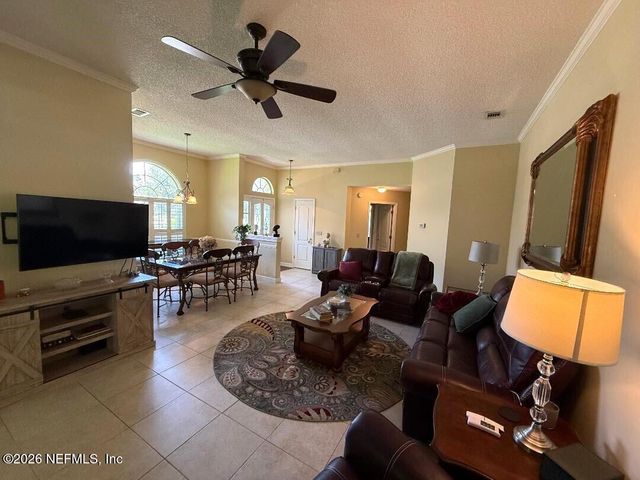 3666 CLUBHOUSE Drive B, Green Cove Springs, FL 32043