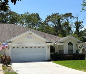 3666 CLUBHOUSE Drive B, Green Cove Springs, FL 32043