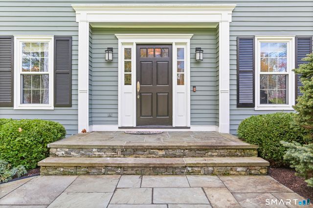 621 Shrub Oak Lane, Fairfield, CT 06824