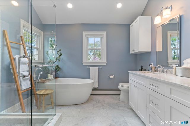 621 Shrub Oak Lane, Fairfield, CT 06824