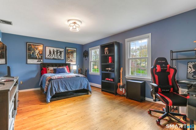 621 Shrub Oak Lane, Fairfield, CT 06824