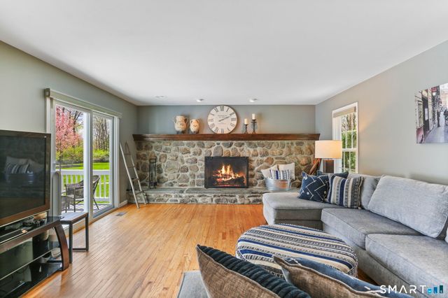 621 Shrub Oak Lane, Fairfield, CT 06824