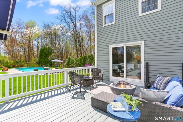 621 Shrub Oak Lane, Fairfield, CT 06824