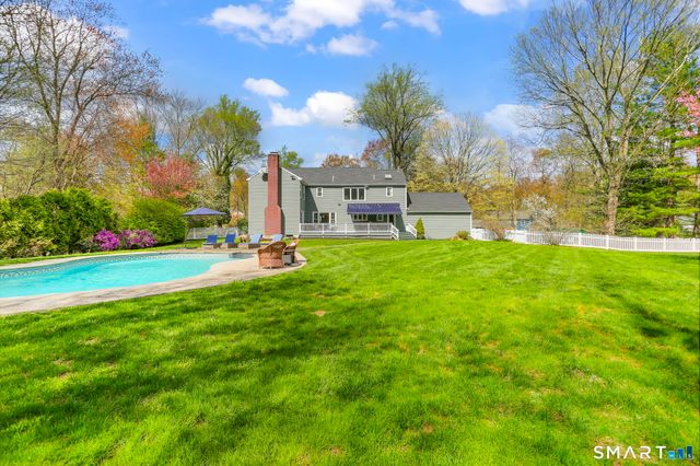 621 Shrub Oak Lane, Fairfield, CT 06824