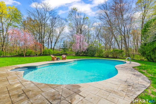 621 Shrub Oak Lane, Fairfield, CT 06824