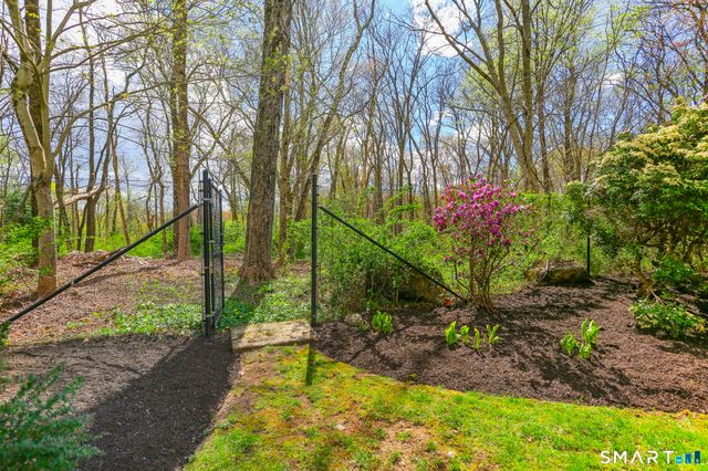 621 Shrub Oak Lane, Fairfield, CT 06824