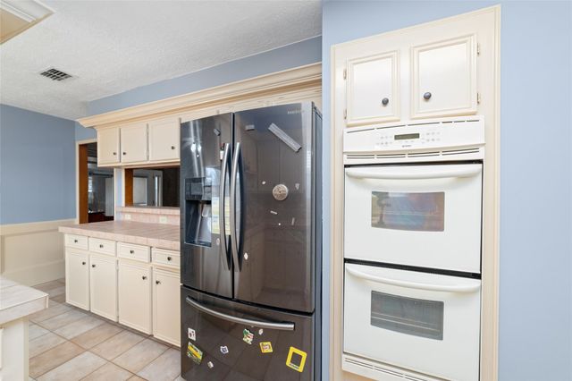 9222 Chesney Downs Drive, Houston, TX 77083