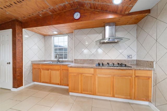 9222 Chesney Downs Drive, Houston, TX 77083