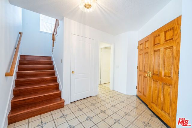 12023 Stone Gate Way, Los Angeles, CA 91326