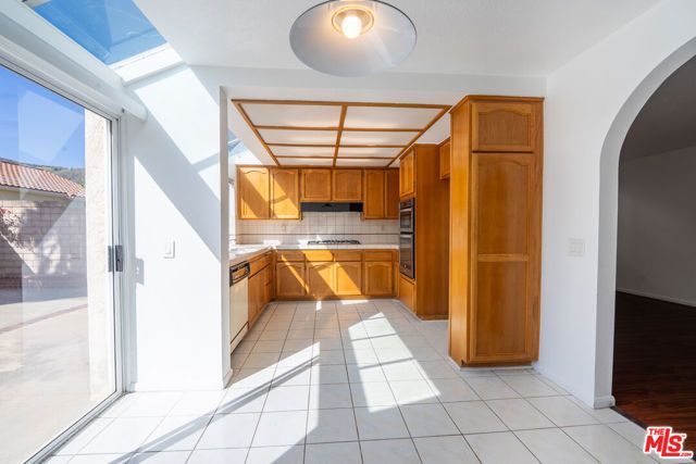 12023 Stone Gate Way, Los Angeles, CA 91326