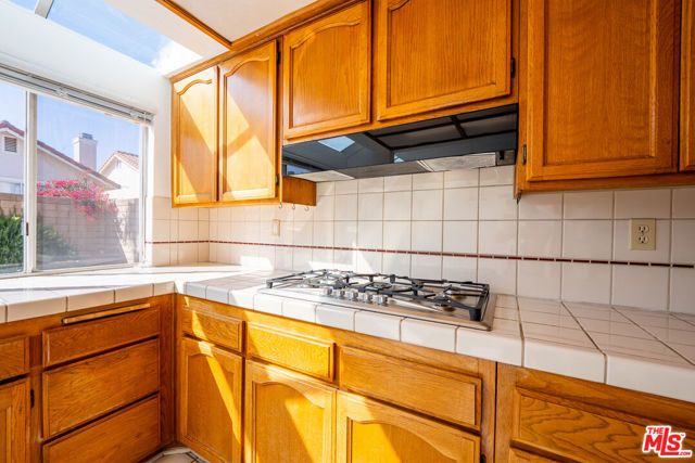12023 Stone Gate Way, Los Angeles, CA 91326