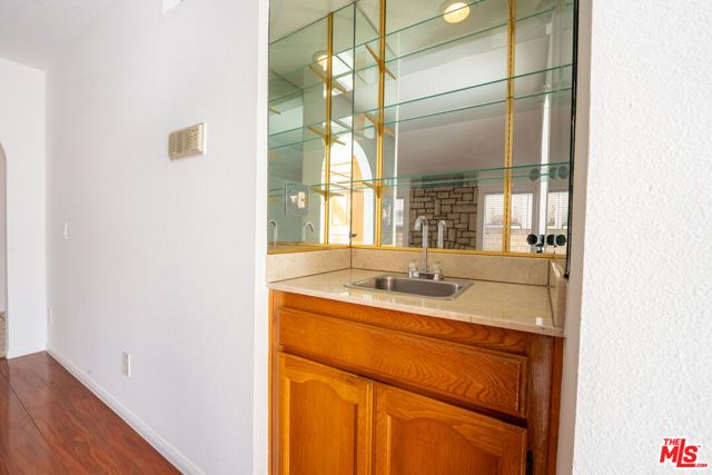 12023 Stone Gate Way, Los Angeles, CA 91326