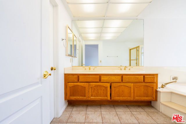 12023 Stone Gate Way, Los Angeles, CA 91326