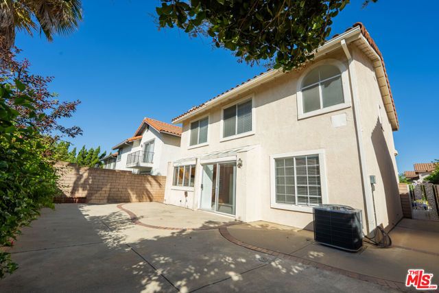 12023 Stone Gate Way, Los Angeles, CA 91326
