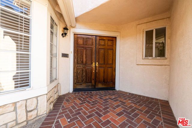 12023 Stone Gate Way, Los Angeles, CA 91326