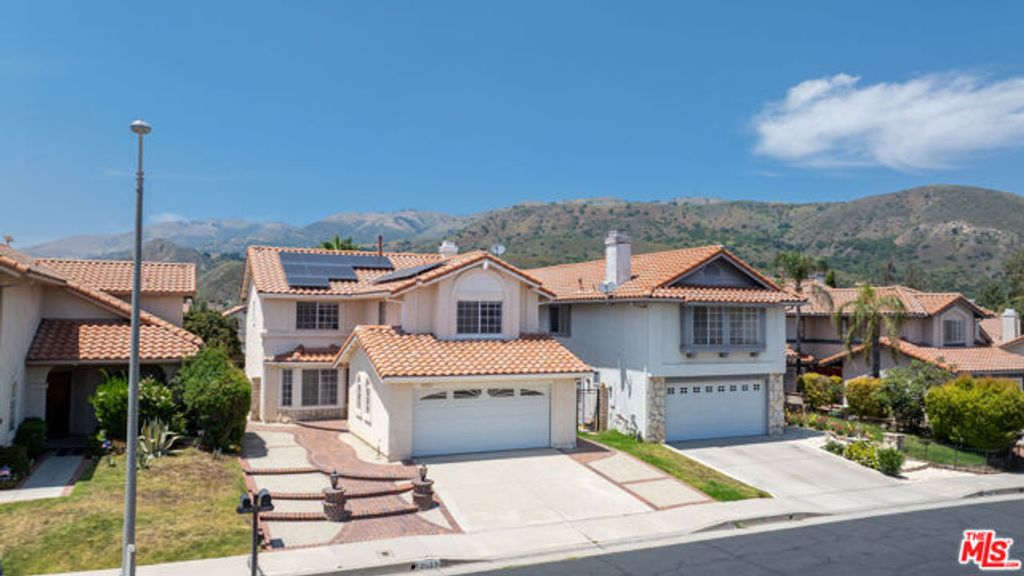 12023 Stone Gate Way, Los Angeles, CA 91326