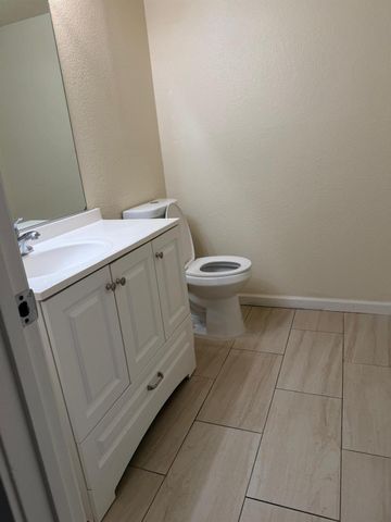 1188 Rio Royal Way, Sacramento, CA 95834