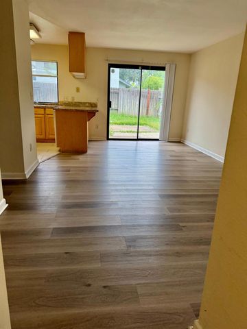 1188 Rio Royal Way, Sacramento, CA 95834