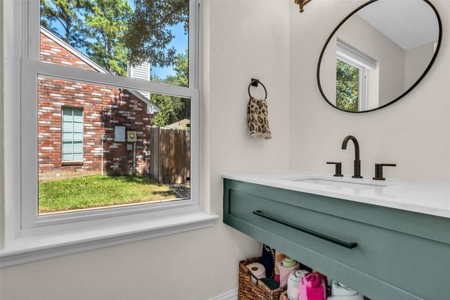 2 Tall Sky Place, The Woodlands, TX 77381