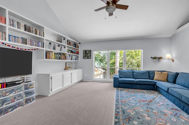 2 Tall Sky Place, The Woodlands, TX 77381