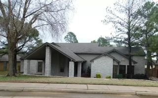 5720 Irvine Drive, Edmond, OK 73025