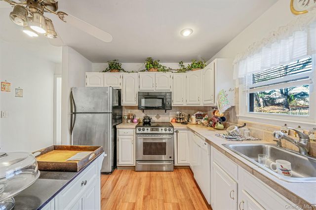 17 Coram Swezeytown Road, Coram, NY 11727