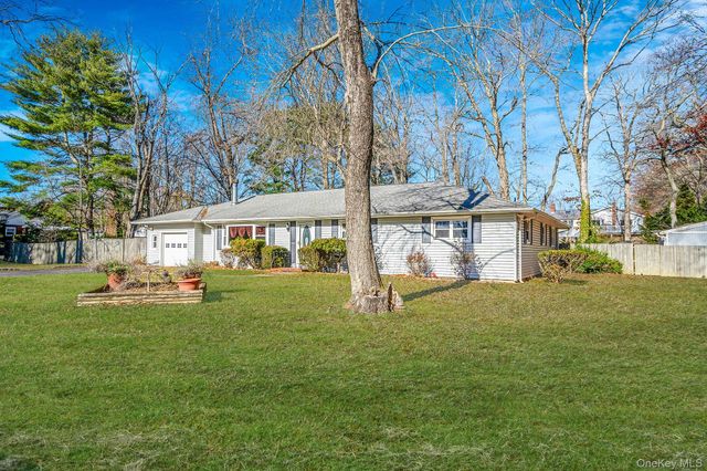17 Coram Swezeytown Road, Coram, NY 11727
