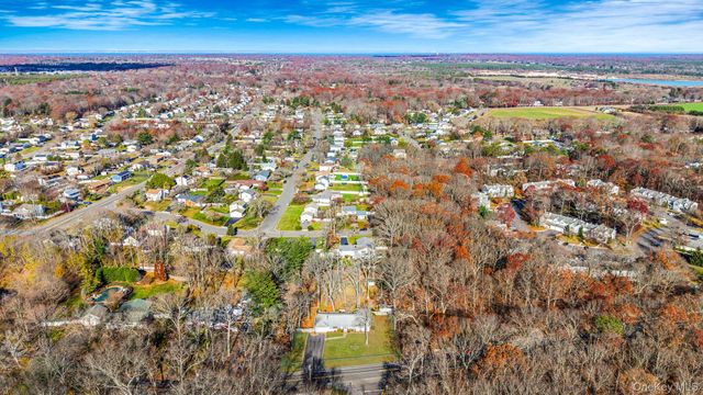 17 Coram Swezeytown Road, Coram, NY 11727