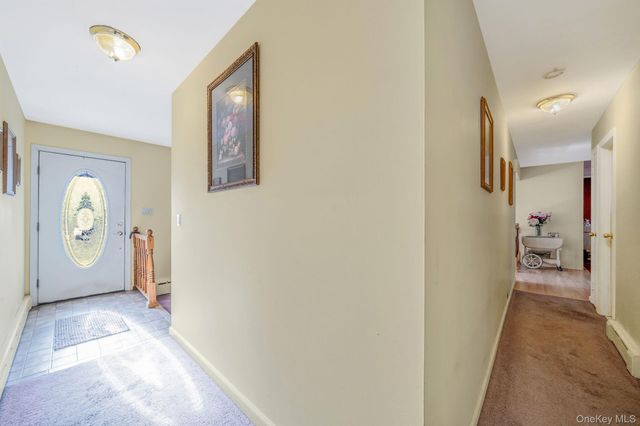 17 Coram Swezeytown Road, Coram, NY 11727