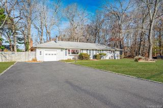 17 Coram Swezeytown Road, Coram, NY 11727