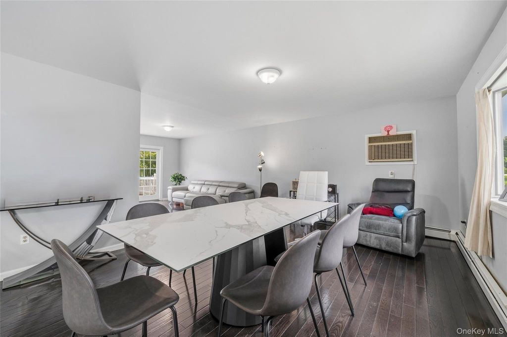 35 Newbury, Monroe, NY 10950 — photo 4