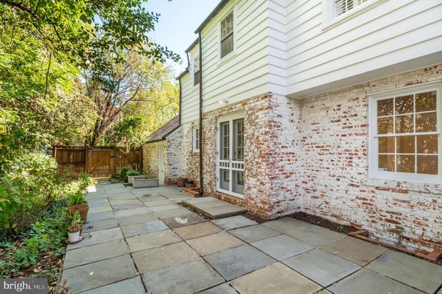 4849 RODMAN ST NW, Washington, DC 20016