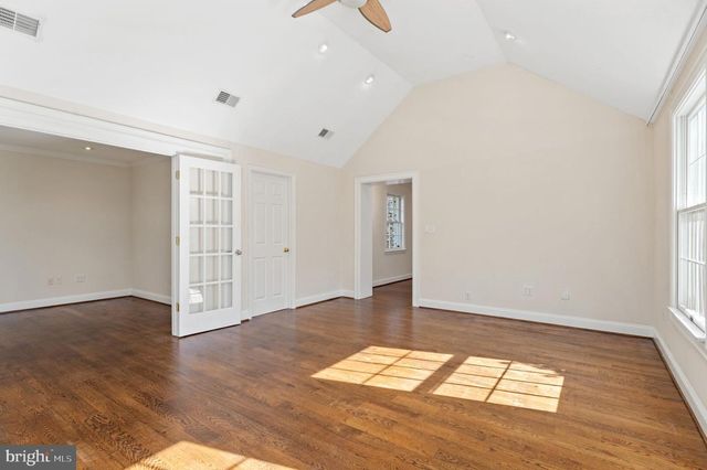 4849 RODMAN ST NW, Washington, DC 20016