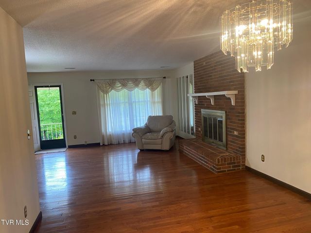 3204 Marbleton Road, Unicoi, TN 37692