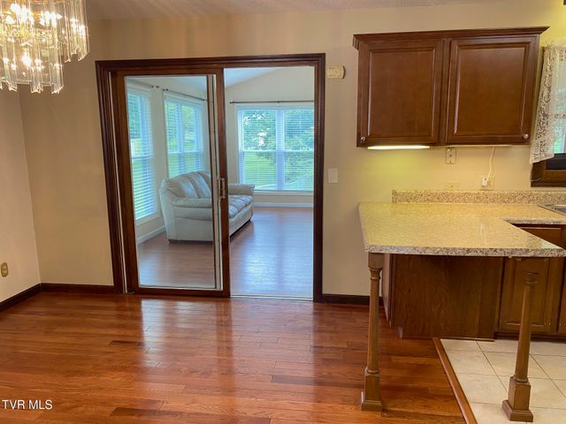 3204 Marbleton Road, Unicoi, TN 37692